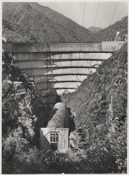 Pontremoli - Acciaierie e Ferriere Lombarde Falck - Impianto idroelettrico del Magra - Centrale e diga di Rocchetta