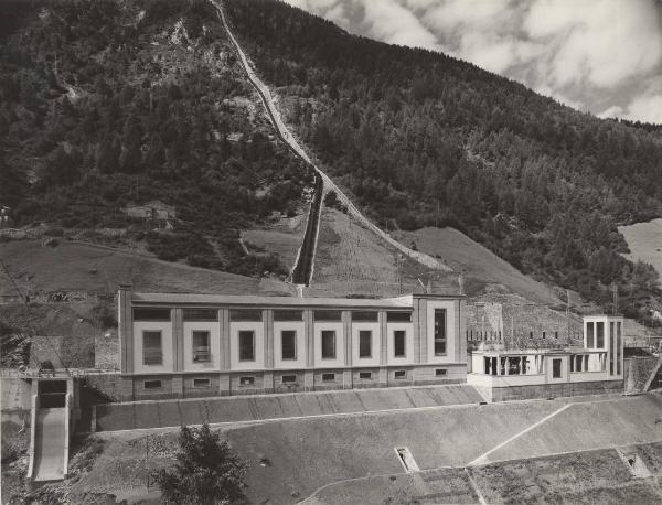 Teglio - Acciaierie e Ferriere Lombarde Falck - Centrale idroelettrica di Ganda - Condotta forzata - Piano inclinato - Stazione di trasformazione