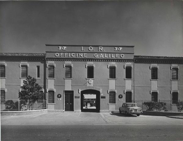 Venezia - Industrie Ottiche Riunite spa - Officine Galileo - Ingresso stabilimento