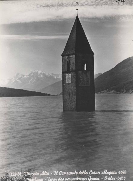 Curon Venosta - Lago artificiale di Resia - Campanile sommerso