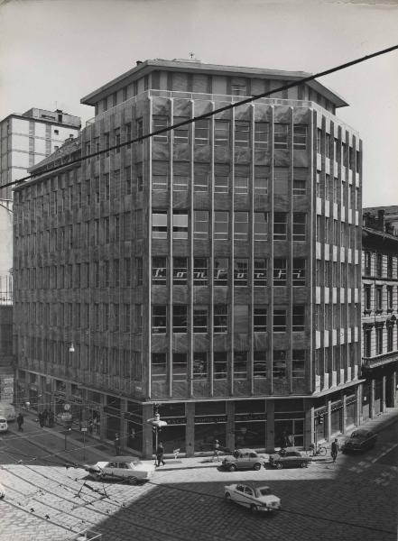 Milano - Banca popolare di Milano (BPM) - Edificio per uffici - Veduta