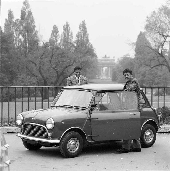 Innocenti - Milano - Automobile Mini Minor - Jair da Costa - Amarildo Tavares da Silveira