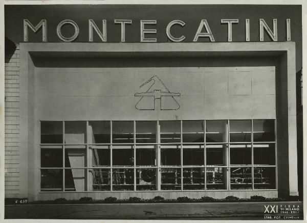 Milano - Fiera campionaria del 1940 - Particolare esterno del padiglione Montecatini