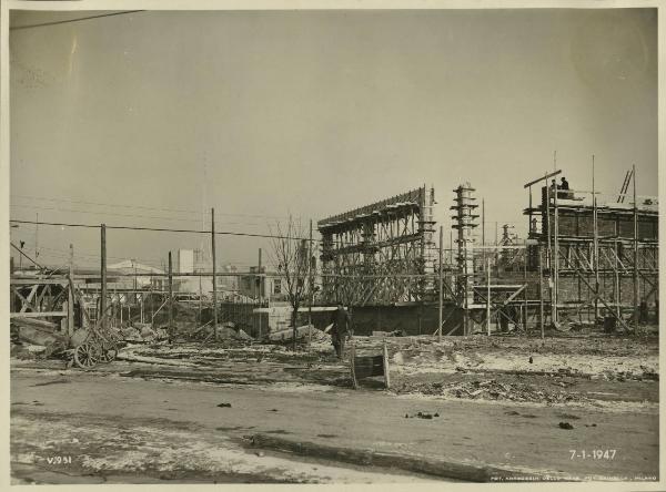 Milano - Fiera campionaria del 1947 - Padiglione Montecatini - Lavori di costruzione