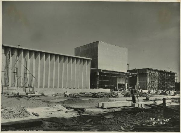 Milano - Fiera campionaria del 1947 - Padiglione Montecatini - Lavori di costruzione - Esterno