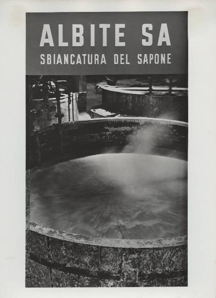Milano - Fiera campionaria del 1947 - Padiglione Montecatini - Sala prodotti chimici per l'industria - Riproduzione tabelle e grafici statistici - Albite SA sbiancatura del sapone
