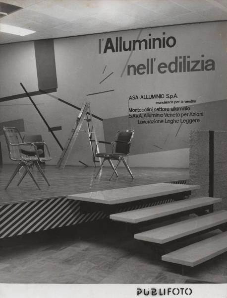 Milano - Fiera campionaria del 1954 - Padiglione Montecatini - Sala dell'alluminio - Applicazioni in edilizia