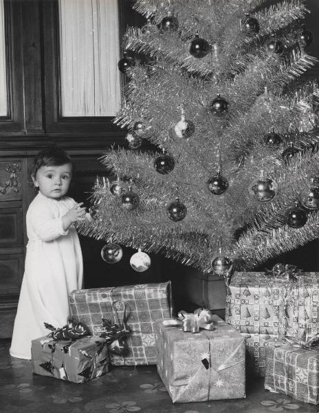 Natale - Ritratto di bambina - Albero in Montivel