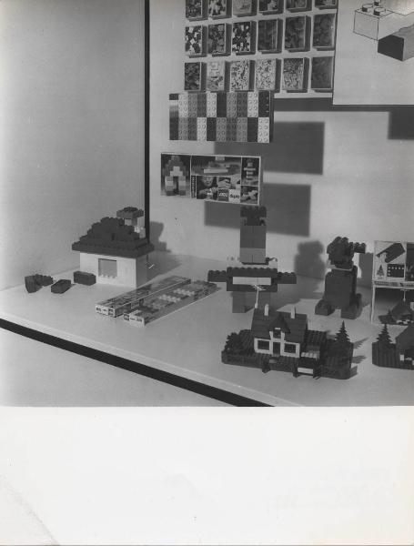 Milano - Salone del giocattolo del 1969 - Costruzioni - Lego Duplo - Materie plastiche