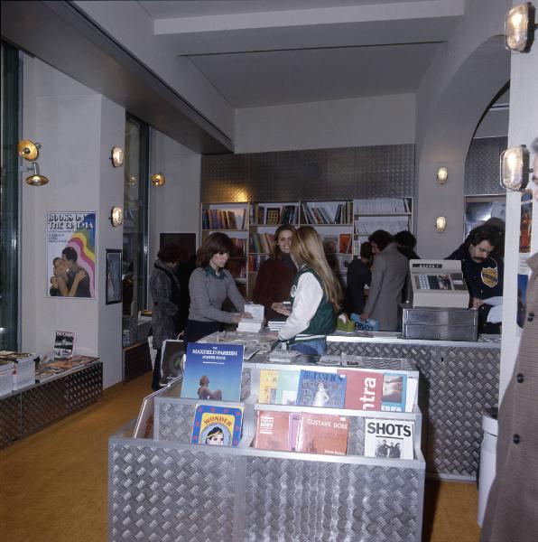 Milano - Fiorucci - Flagship store - Inaugurazione - Reparto libri