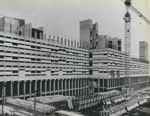 Napoli - Policlinico - Cantiere di costruzione