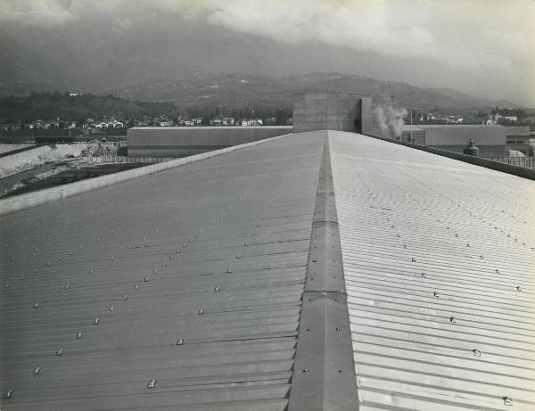 Santa Giustina - Cartiere di Verona - Stabilimento - Alluminio - Copertura