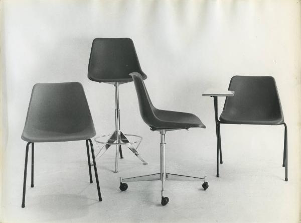 Sala posa - Monteshell - Materie plastiche - Polipropilene isotattico - Moplen - Sedia, sgabello con schienale, sedia girevole e sedia con tavoletta scrittoio