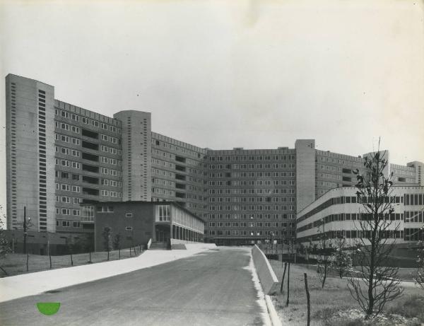 Milano - Ospedale San Carlo Borromeo - Esterno