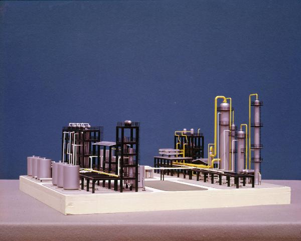 Sala posa - Modellino di un impianto per la produzione di ossido di etilene e glicole etilenico