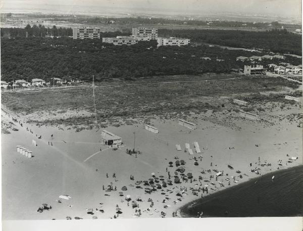 Lido di Spina - Izar Immobiliare - Quartiere giardino Le Valli - Spiaggia - Veduta