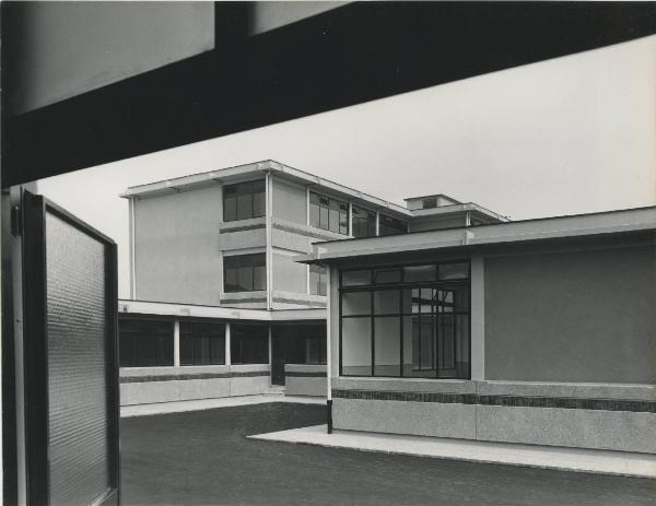 Varese - Edificio scolastico prefabbricato - Esterno