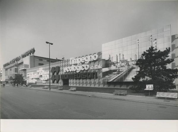 Milano - Fiera campionaria del 1975 - Padiglione Montecatini - Facciata