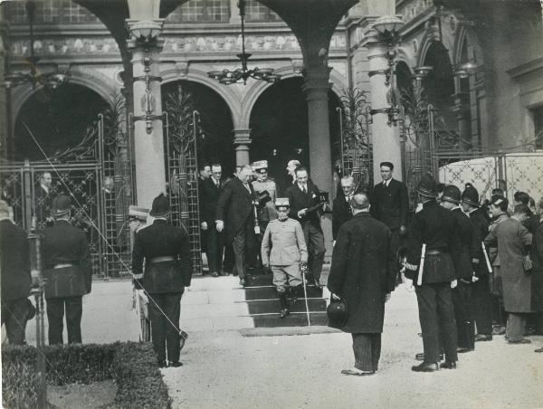 Milano - Fiera campionaria del 1929 - Padiglione Montecatini - Visita del re Vittorio Emanuele III