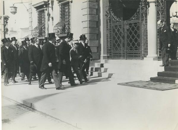 Milano - Fiera campionaria del 1931 - Padiglione Montecatini - Visita del re Vittorio Emanuele III