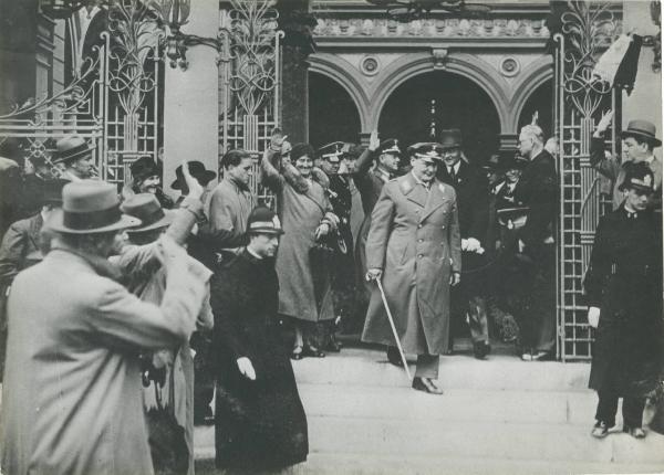 Milano - Fiera campionaria del 1931 - Padiglione Montecatini - Visita del ministro tedesco Hermann Goering