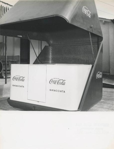 Materie plastiche - Resina poliestere - Gabraster - Frigorifero - Coca-Cola