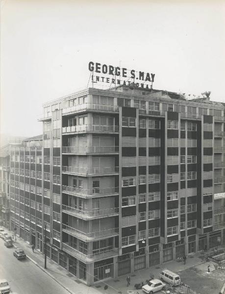 Milano - Corso Buenos Aires - DIMM (Divisione Minerali e Metalli) - Edificio - Alluminio - Serramenti - Banco di Roma - George S. May International