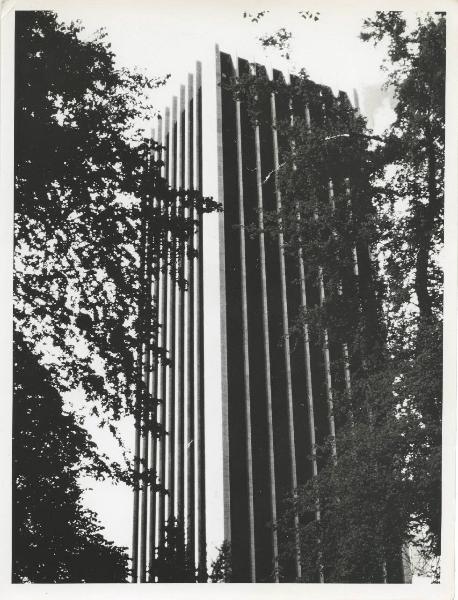 Milano - Fiera campionaria del 1973 - Padiglione Montedison - Riproduzione di pannello espositivo - Edilizia - Montedil - Edificio
