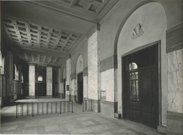 Milano - Palazzo Mezzanotte - Interno - Marmo - Pavimenti