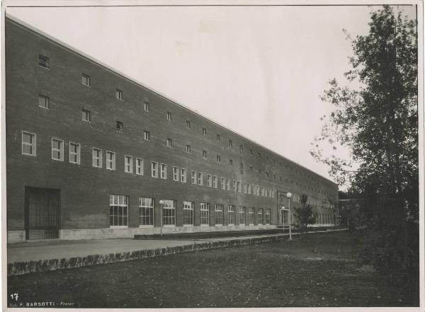 Firenze - Scuola di guerra aerea - Esterno