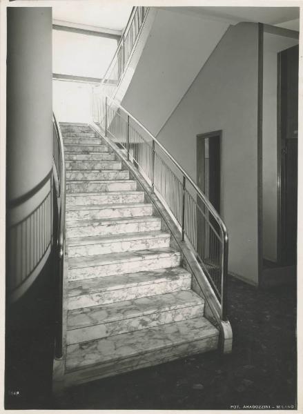 Milano - Hotel Auriga - Interno - Marmo - Scale