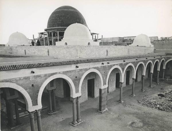 Monastir - Moschea di Bourguiba - Portico interno