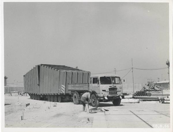 Fusina - Centrale termoelettrica "Andrea Palladio" - Cantiere - Camion - Operai