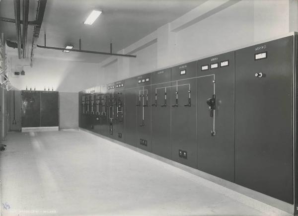 Milano - Secondo Palazzo Montecatini - Interno - Sala di controllo