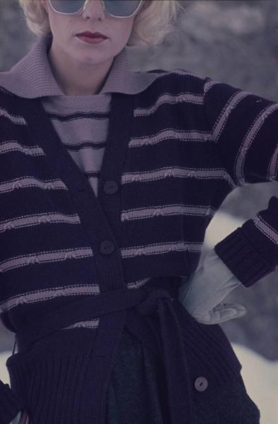 Montefibre - Fibre sintetiche - Campagna pubblicitaria - Collezione inverno - Maglieria - Cardigan con cintura e maglione con colletto- Modella