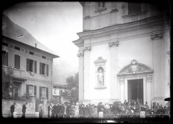 Chiesa parrocchiale di Marone: fine di una cerimonia