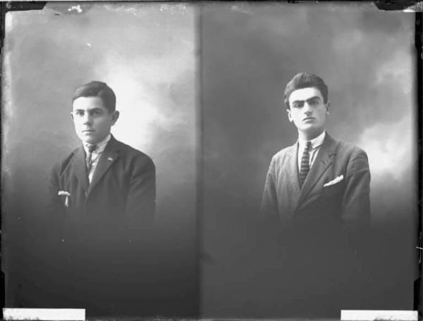 Uomo - ritratto - mezzo busto [committenza Torre Antonio - Casei Gerola] [a destra]
Uomo - ritratto - mezzo busto [committenza Faggio Emilio - Retorbido] [a sinistra]