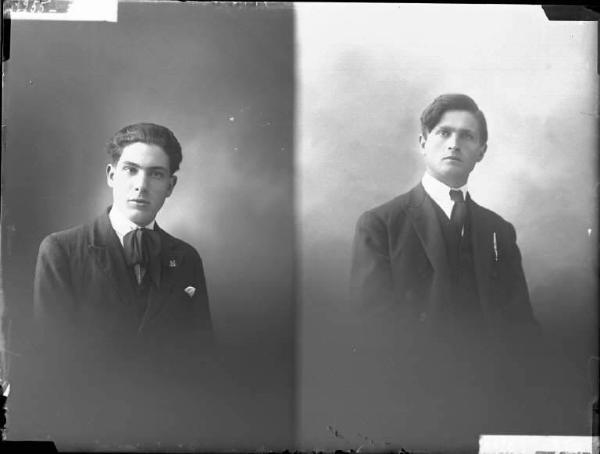 Uomo - ritratto - mezzo busto [committenza Boatti Cesare - Staghiglione] [a destra]
Uomo - ritratto - mezzo busto [committenza Carlone Filippo - Voghera] [a sinistra]
