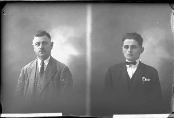 Uomo - ritratto - mezzo busto [committenza Borassi Lorenzo - Salice Terme] [a destra]
Uomo - ritratto - mezzo busto [committenza Ravazzoli Pietro - Fumo] [a sinistra]