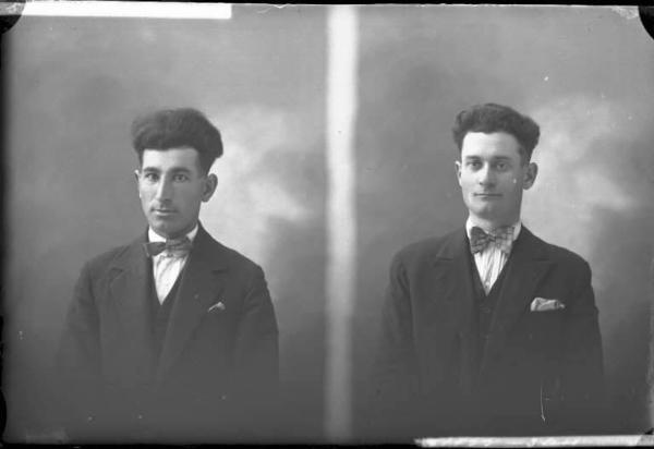 Uomo - ritratto - mezzo busto [committenza Rossi Giovanni - Oriolo] [a destra]
Uomo - ritratto - mezzo busto [committenza Scotti Francesco - Pizzale] [a sinistra]