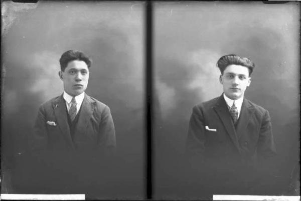Uomo - ritratto - mezzo busto [committenza Carullo Giovanni - Voghera] [a destra]
Uomo - ritratto - mezzo busto [committenza Bassani Pierino - Voghera] [a sinistra]