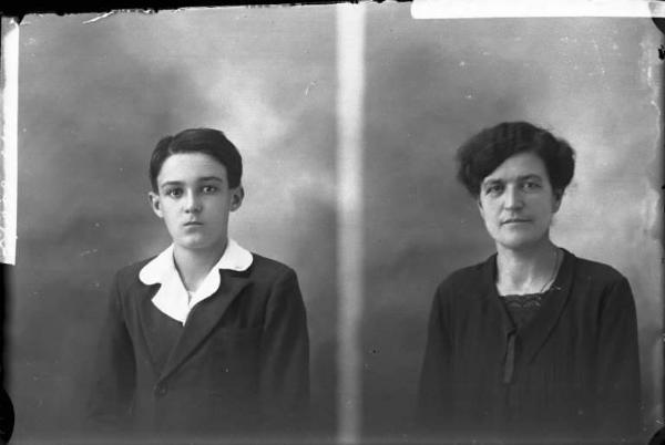 Donna - ritratto - fototessera [committenza Novarese Cesira e figlio Silvio - Voghera] [a destra]
Ragazzo - ritratto - fototessera [committenza ] [a sinistra]