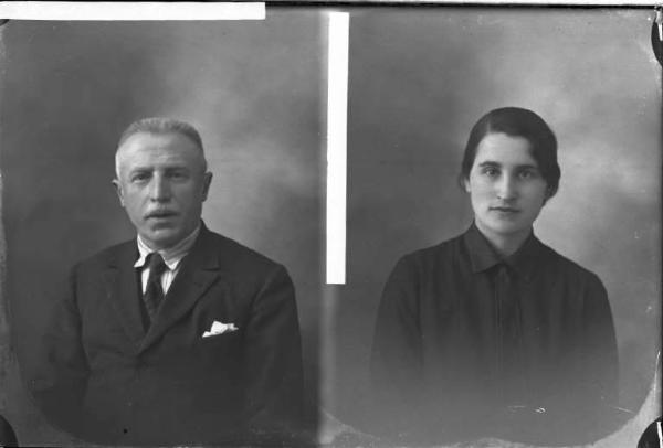 Donna - ritratto - fototessera [committenza Bertone Teresita - Rivanazzano] [a destra]
Uomo - ritratto - fototessera [committenza Burani Fabrizio - Voghera, Banca Vogherese] [a sinistra]