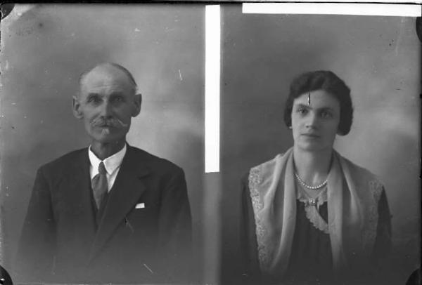 Donna - ritratto - fototessera [committenza Tartara Giuseppina - Voghera] [a destra]
Uomo - ritratto - fototessera [committenza Gavio Carlo - Pontecurone] [a sinistra]