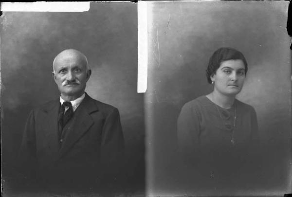 Donna - ritratto - fototessera [committenza Bergonzi Rina - Torrazza Coste] [a destra]
Uomo - ritratto - fototessera [committenza Bassi Giovanni e Ezzelina e Giuseppina e Palmira e Giovanna - Voghera] [a sinistra]