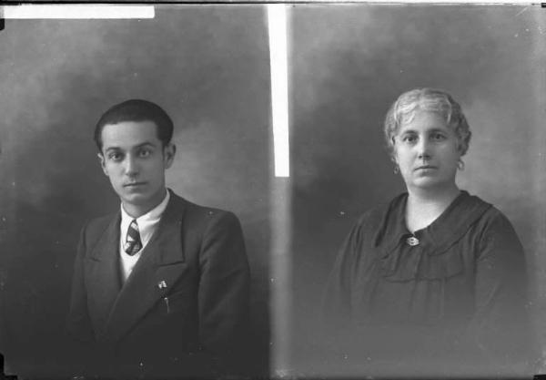 Donna - ritratto - fototessera [committenza Mascagni Ernesta - Pontecurone] [a destra]
Uomo - ritratto - fototessera [committenza Curti Vittorio - Voghera] [a sinistra]