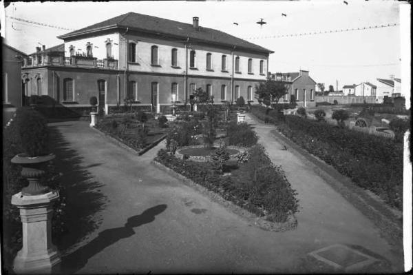 Voghera - Stazione Ferroviaria [committenza Officine Ferroviarie - Ferrovia Stato] - esterno