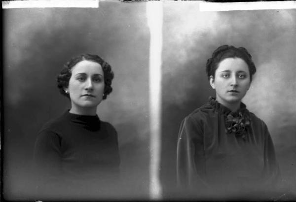 Donna - ritratto - fototessera [committenza Brocchetta Maria] [a destra]
Donna - ritratto - fototessera [committenza Maragliani Nerina] [a sinistra]