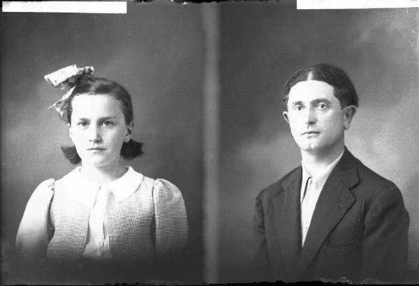 Uomo - ritratto - fototessera [committenza Buscaglia Vittorio] [a destra]
Donna - ritratto - fototessera [committenza Corradini Maria Teresa] [a sinistra]