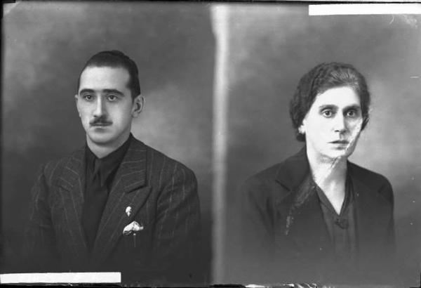 Donna - ritratto - fototessera [committenza Fiori Adele] [a destra]
Uomo - ritratto - fototessera [committenza Casillo Renato] [a sinistra]